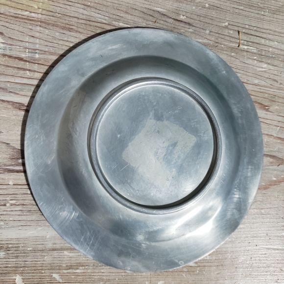 Round Pewter Snowflake Candle Pillar Plate Tray - Picture 6 of 7
